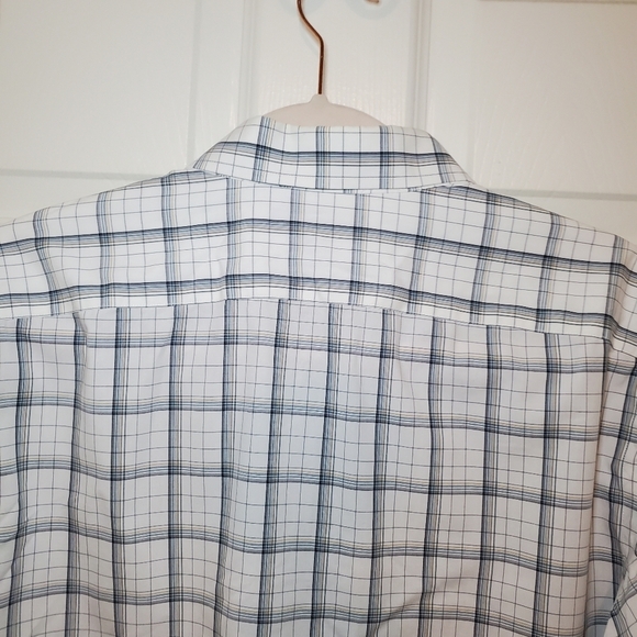 Banana Republic Men's Medium Non-Iron Classic Fit Shirt Long Sleeve 100% Cotton  - Picture 6 of 10